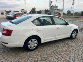 Skoda Octavia 1.6 TDI CLIMA/NAVI - 4899 € - 25628630 5 | Car24.bg Skoda Octavia 1.6 TDI CLIMA/NAVI - 4899 € - 25628630 5