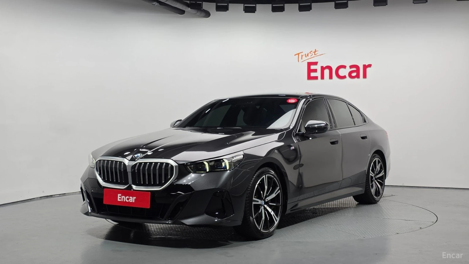 BMW 530 XDRIVE* MSPORT* DISTRONIC* ОБДУХВАНЕ* 360* HUD* | Auto.bg — изображение 1 BMW 530 XDRIVE* MSPORT* DISTRONIC* ОБДУХВАНЕ* 360* HUD* | Auto.bg — изображение 1