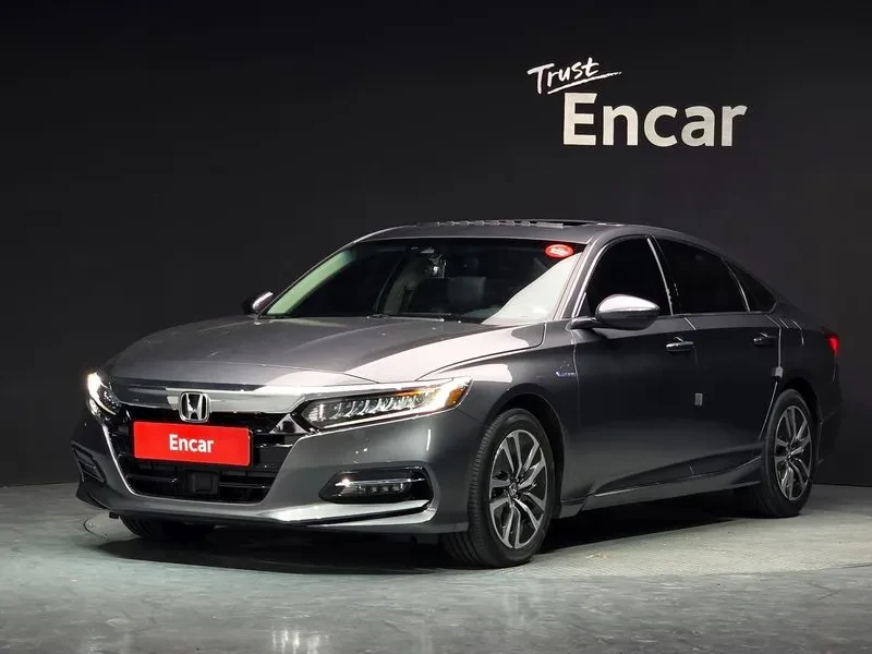 Honda Accord 10Th Generation 2.0 Hybrid Touring | Auto.bg — изображение 1 Honda Accord 10Th Generation 2.0 Hybrid Touring | Auto.bg — изображение 1