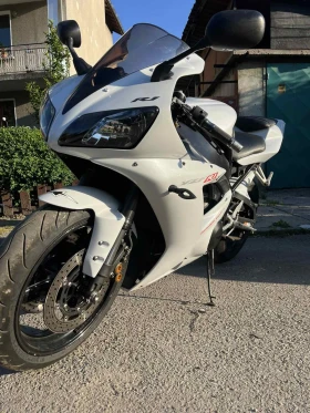 Yamaha YZF-R1 undefined | Auto.bg — изображение 3 Yamaha YZF-R1 undefined | Auto.bg — изображение 3