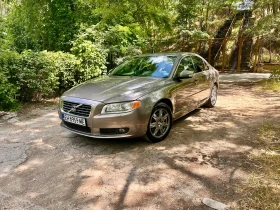 Снимка Volvo S80
