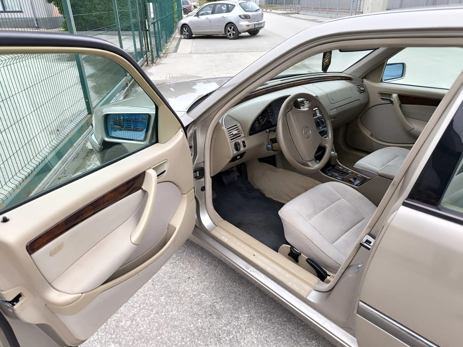 Mercedes-Benz C 220  CDI - изображение 10 | Auto.bg Mercedes-Benz C 220  CDI - изображение 10