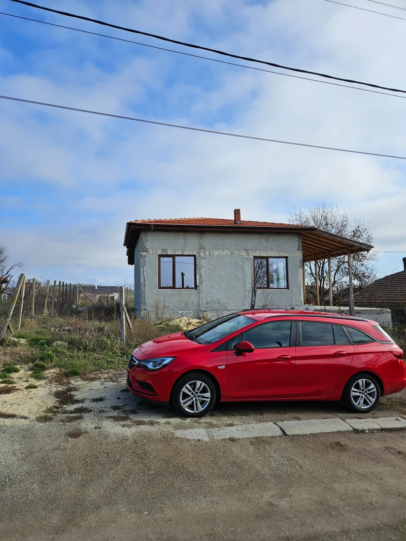 Opel Astra SportsTourer 1.6 BI - 5200 € / 10170.32 лв. - 90400257 1 | Car24.bg Opel Astra SportsTourer 1.6 BI - 5200 € / 10170.32 лв. - 90400257 1