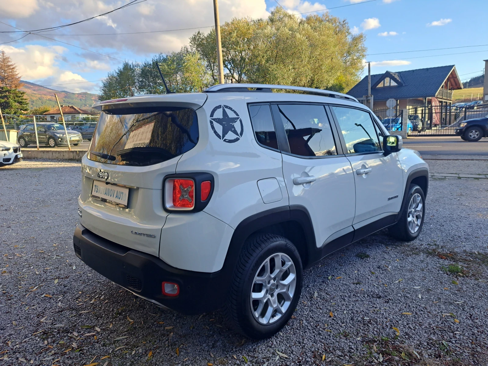 Jeep Renegade 2.0MJTD 4WD LIMITED - изображение 7 | Auto.bg Jeep Renegade 2.0MJTD 4WD LIMITED - изображение 7