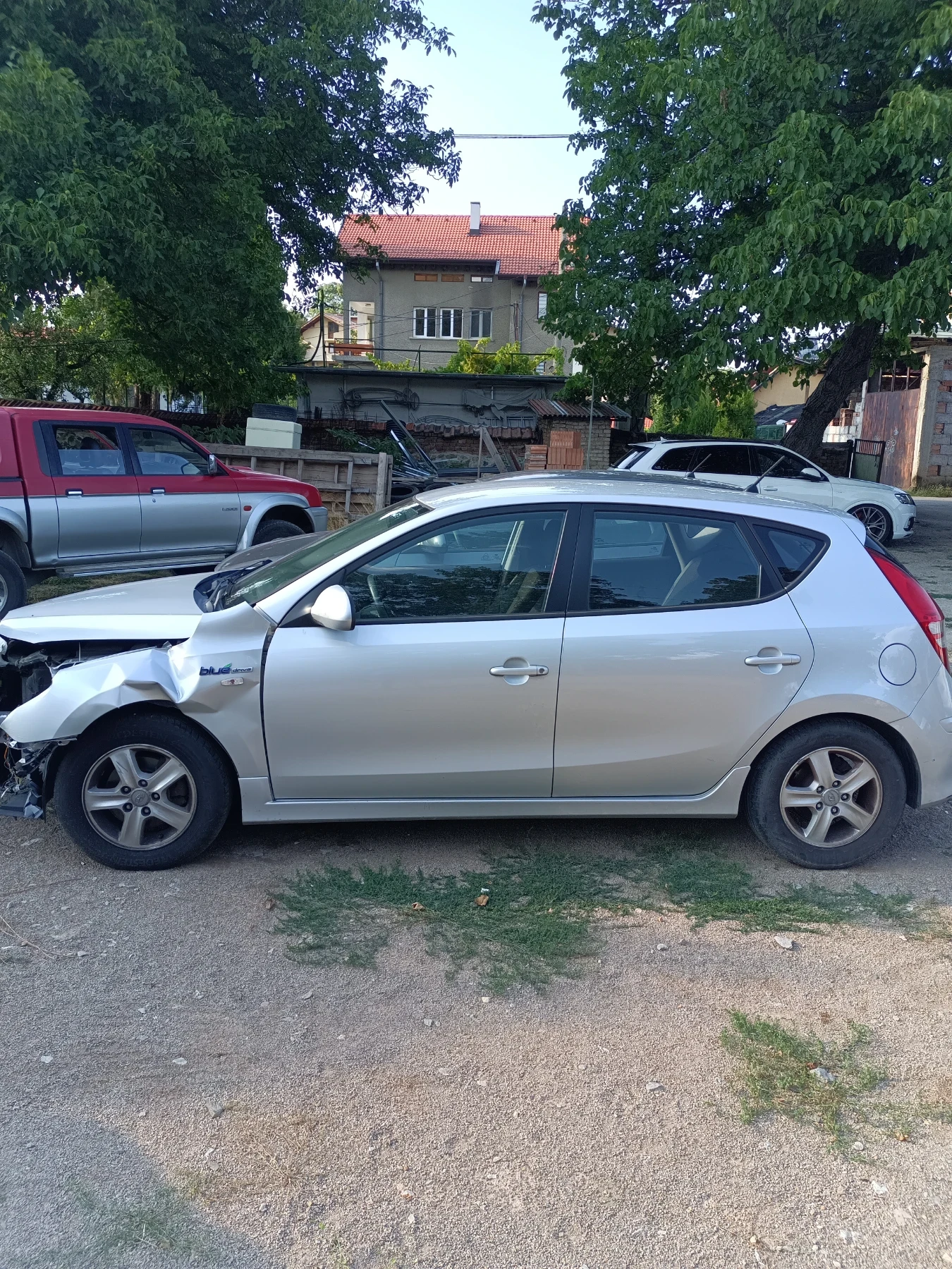 Hyundai I30 1.6CRDI цена за двата - изображение 4 | Auto.bg Hyundai I30 1.6CRDI цена за двата - изображение 4