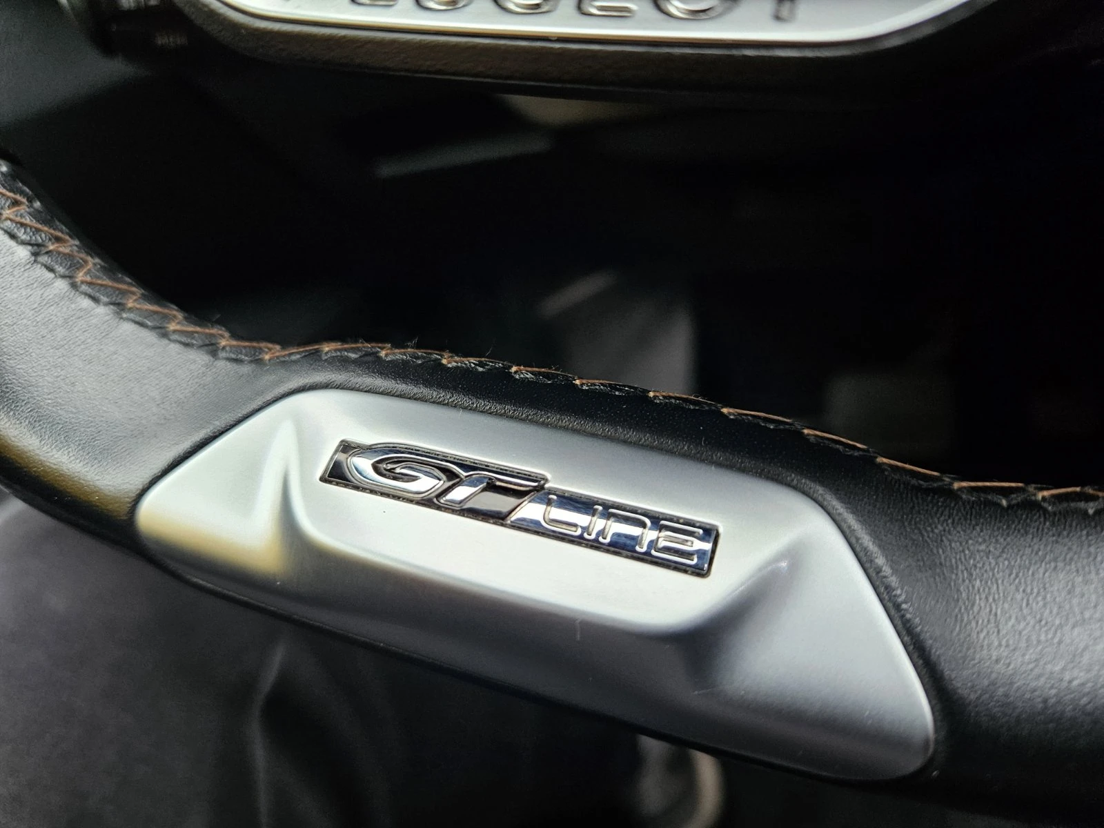 Peugeot 5008 GT LINE 1.5 HDI EAT8 - изображение 10 | Auto.bg Peugeot 5008 GT LINE 1.5 HDI EAT8 - изображение 10