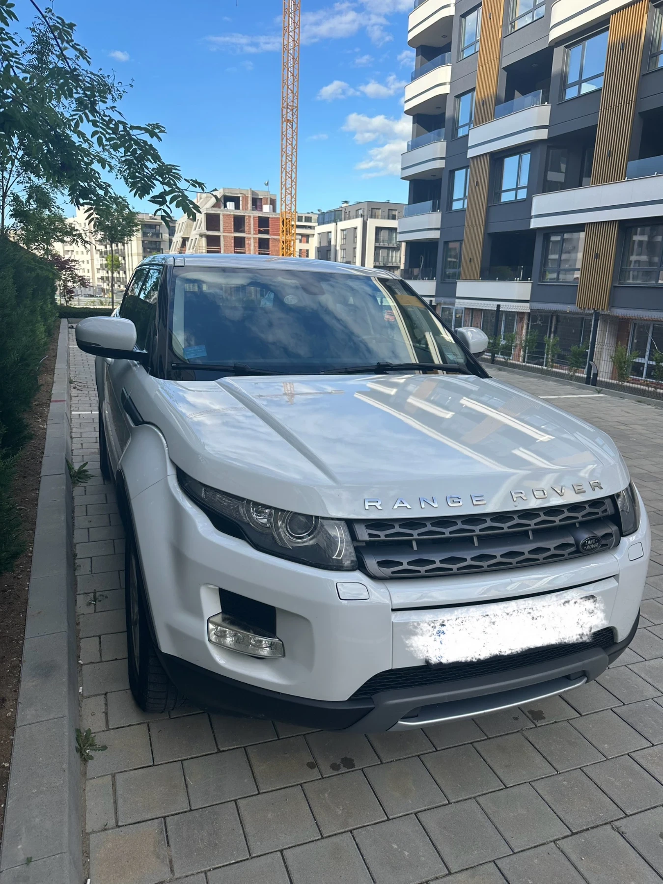 Land Rover Evoque 2.2 TD4 - изображение 2 | Auto.bg Land Rover Evoque 2.2 TD4 - изображение 2