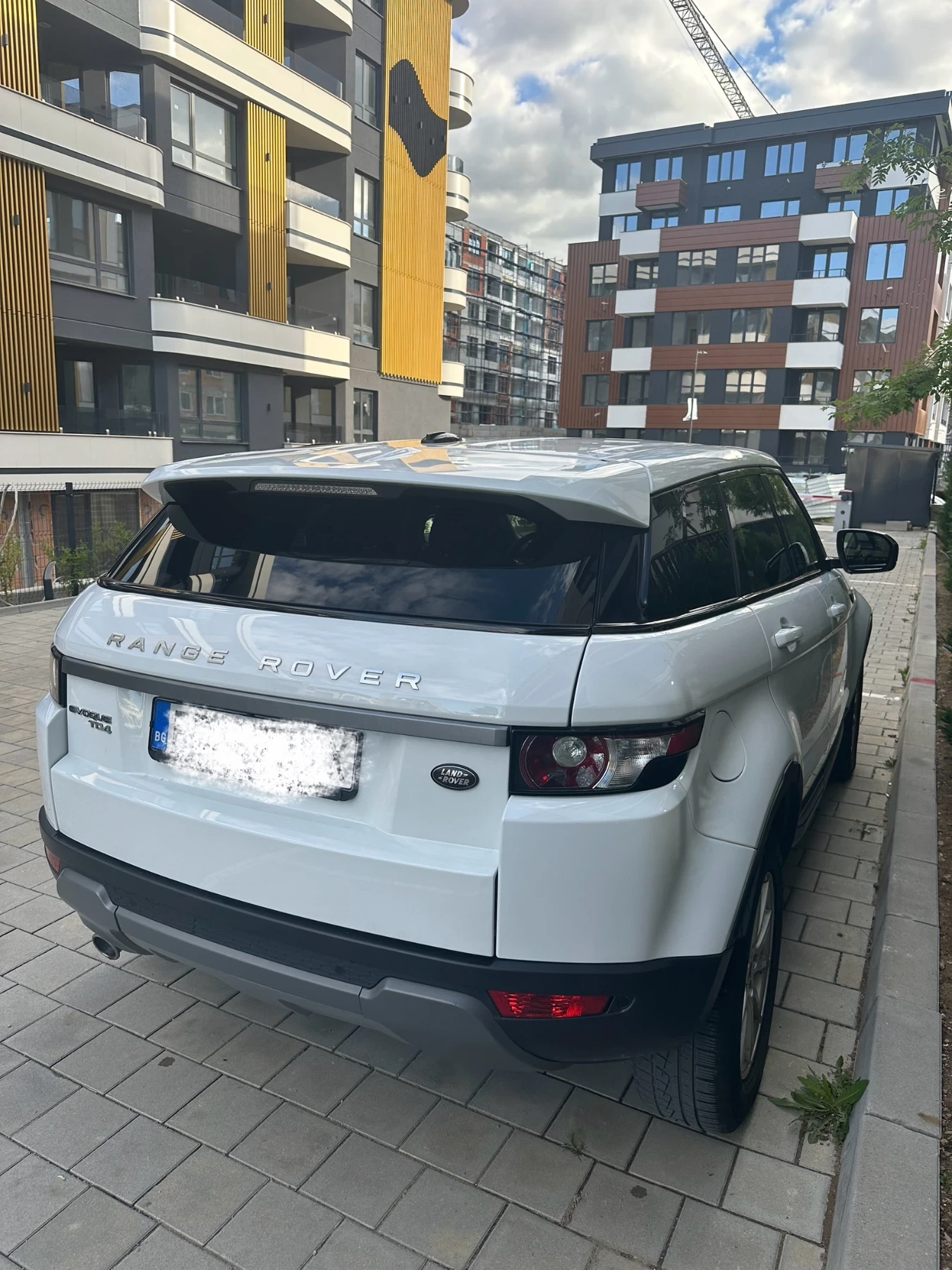 Land Rover Evoque 2.2 TD4 - изображение 4 | Auto.bg Land Rover Evoque 2.2 TD4 - изображение 4