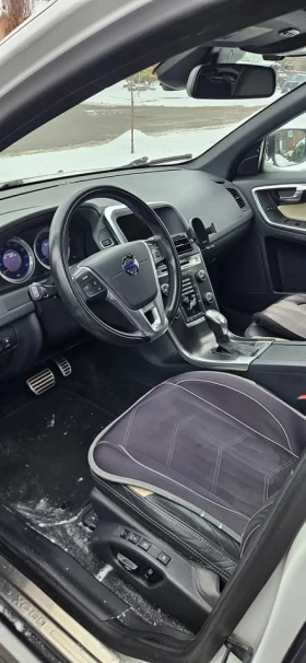 Volvo XC60 * * R-DESIGN* * AWD* * CARFAX* * - 9900 € / 19362.72 лв. - 75138962 6 | Car24.bg Volvo XC60 * * R-DESIGN* * AWD* * CARFAX* * - 9900 € / 19362.72 лв. - 75138962 6