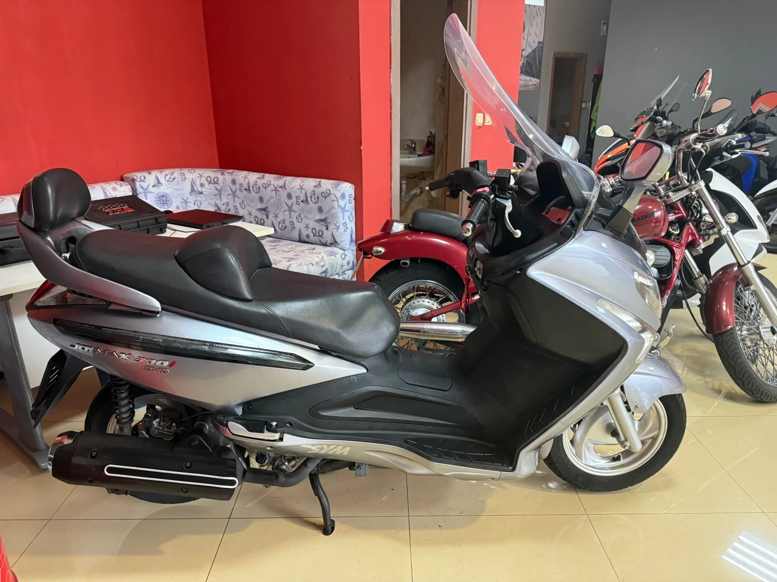 Sym GTS Joymax 300i - изображение 4 | Auto.bg Sym GTS Joymax 300i - изображение 4