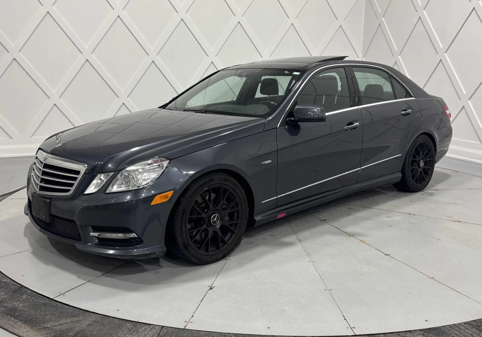 Mercedes-Benz E 350 4MATIC* КОжа* Подгрев* Кейлес* Blind Spot* ВИДЕО | Auto.bg — изображение 1 Mercedes-Benz E 350 4MATIC* КОжа* Подгрев* Кейлес* Blind Spot* ВИДЕО | Auto.bg — изображение 1