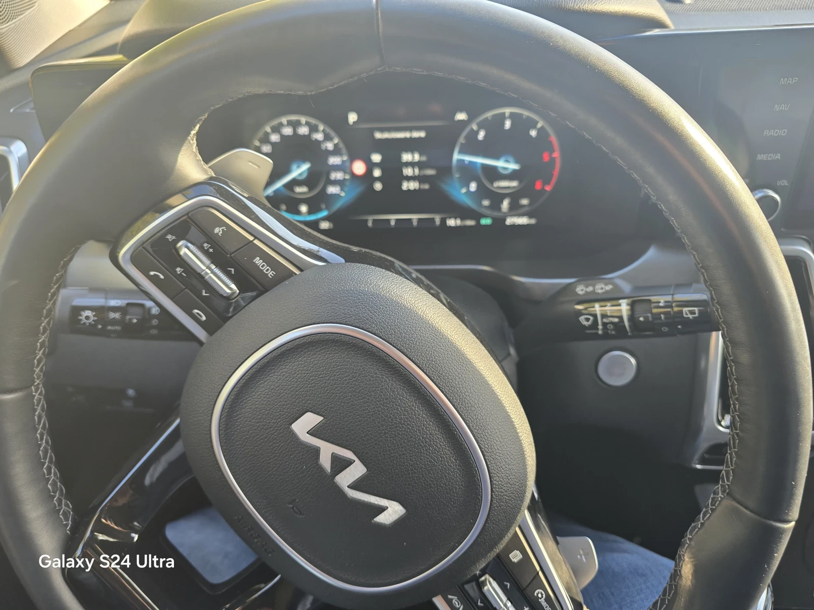 Kia Sorento Sorento  - изображение 8 | Auto.bg Kia Sorento Sorento  - изображение 8