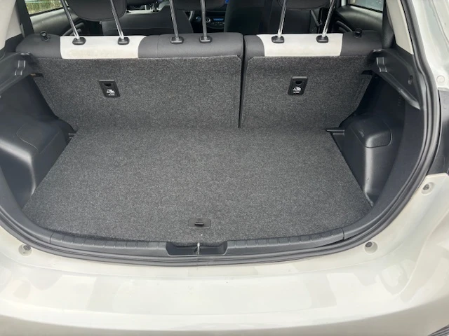 Toyota Yaris 1.5 HYBRID АВТОМАТ 60 000 км  - изображение 10 | Auto.bg Toyota Yaris 1.5 HYBRID АВТОМАТ 60 000 км  - изображение 10