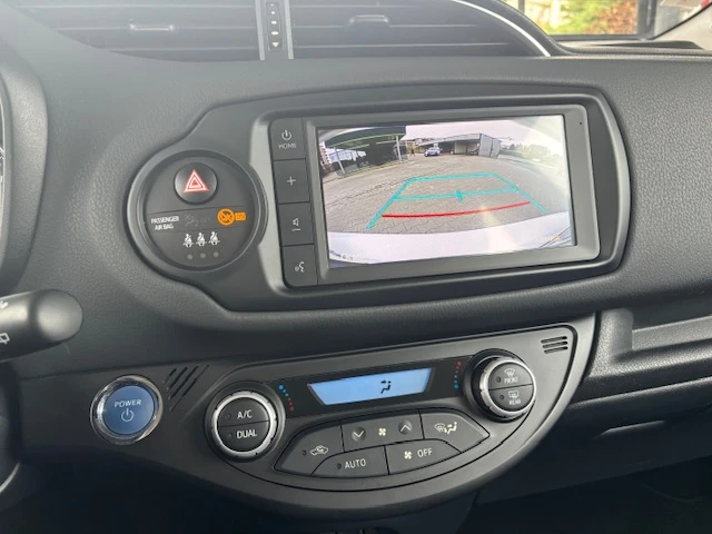 Toyota Yaris 1.5 HYBRID АВТОМАТ 60 000 км  - изображение 8 | Auto.bg Toyota Yaris 1.5 HYBRID АВТОМАТ 60 000 км  - изображение 8