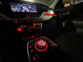 Kia Niro 100% SOH 65 kWh ExecutiveLine - 34900 лв. / 17844.09 € - 53599446 15 | Car24.bg Kia Niro 100% SOH 65 kWh ExecutiveLine - 34900 лв. / 17844.09 € - 53599446 15