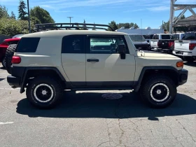 Toyota Fj cruiser * 4WD 4dr Auto* АВТОКРЕДИТ БЕЗ ПЪРВОНАЧАЛНА ВНОСКА | Auto.bg — изображение 3 Toyota Fj cruiser * 4WD 4dr Auto* АВТОКРЕДИТ БЕЗ ПЪРВОНАЧАЛНА ВНОСКА | Auto.bg — изображение 3
