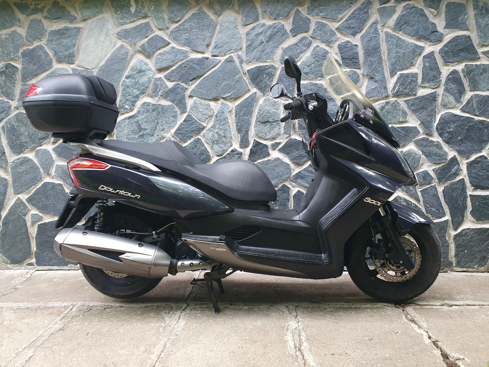 Kymco Downtown 300i и 200i - изображение 6 | Auto.bg Kymco Downtown 300i и 200i - изображение 6