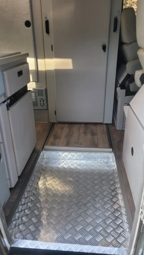 Кемпер VW T4 Rialta Winnebago | Auto.bg — изображение 16 Кемпер VW T4 Rialta Winnebago | Auto.bg — изображение 16