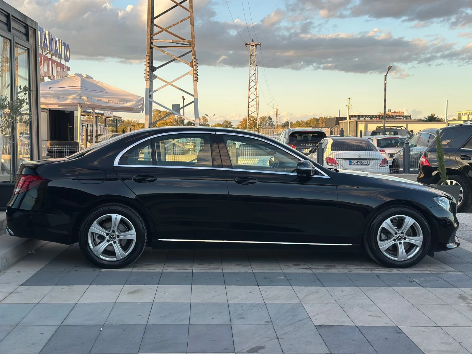 Mercedes-Benz E 200 * Avantgarde* 2018* Led* 9G*  - изображение 7 | Auto.bg Mercedes-Benz E 200 * Avantgarde* 2018* Led* 9G*  - изображение 7