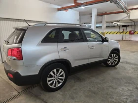 Kia Sorento 2.2CRDI automat 4?4 - 14700 лв. / 7515.99 € - 43946996 3 | Car24.bg Kia Sorento 2.2CRDI automat 4?4 - 14700 лв. / 7515.99 € - 43946996 3