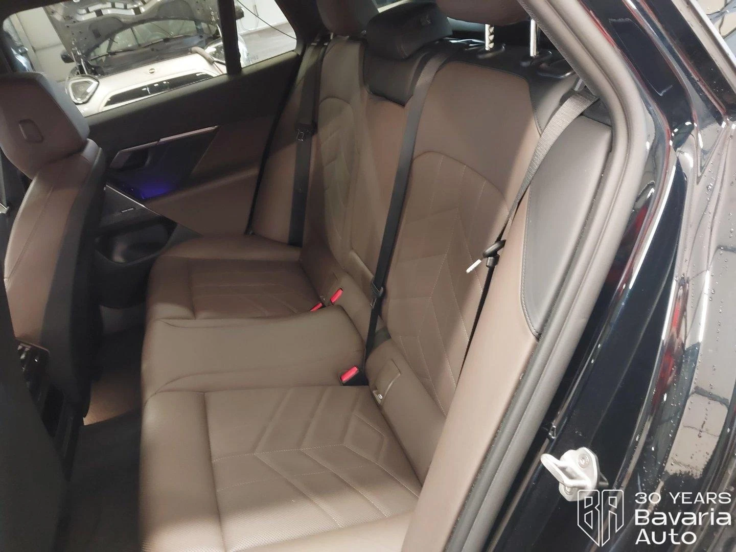 BMW 520 d xDrive Touring M Sport Paket Steptronic - изображение 8 | Auto.bg BMW 520 d xDrive Touring M Sport Paket Steptronic - изображение 8