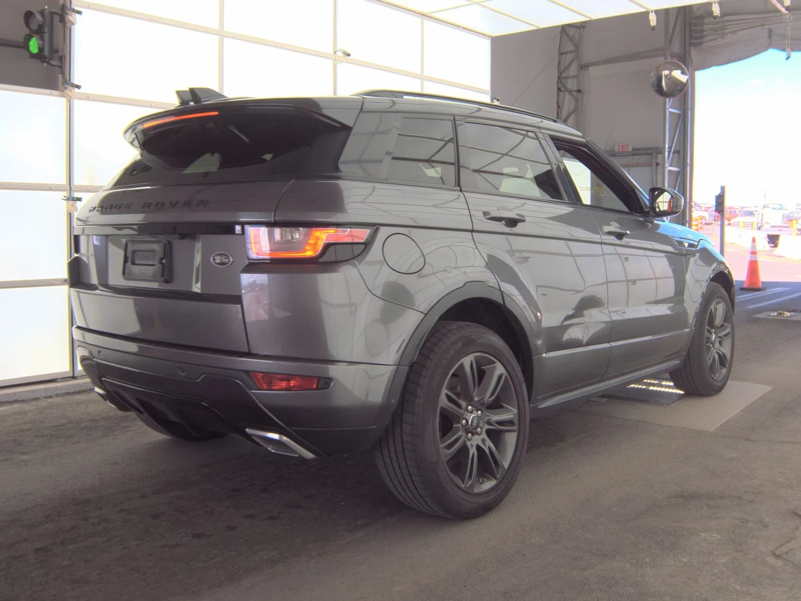 Land Rover Range Rover Evoque SE Premium - изображение 5 | Auto.bg Land Rover Range Rover Evoque SE Premium - изображение 5