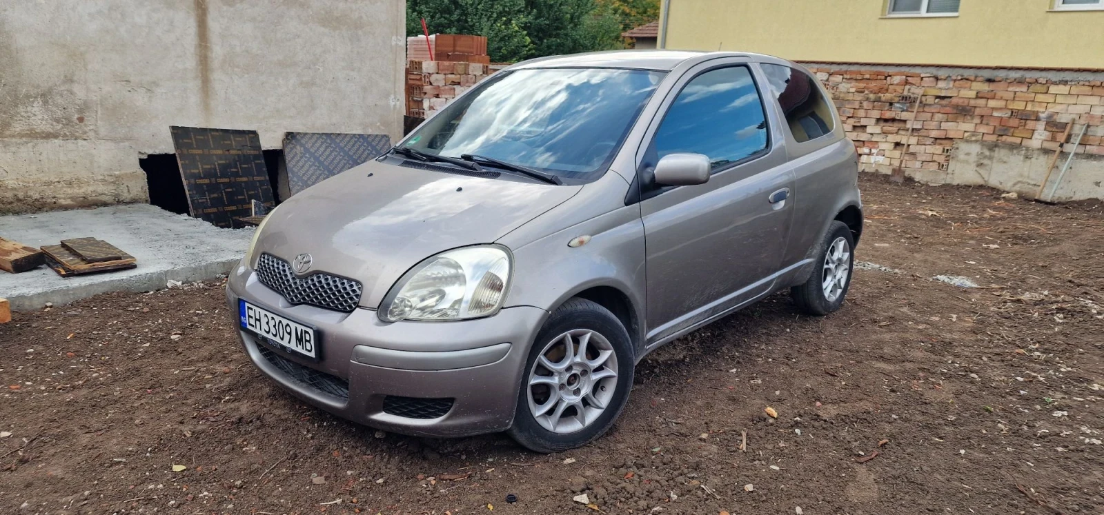 Toyota Yaris 1.3 | Auto.bg — изображение 1 Toyota Yaris 1.3 | Auto.bg — изображение 1