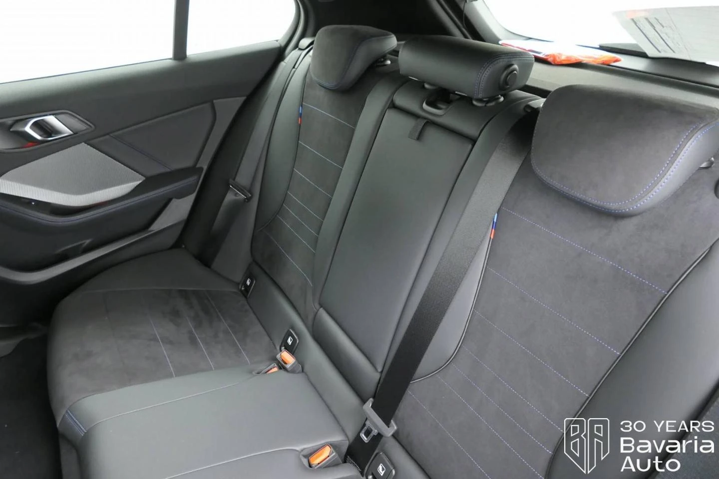 BMW 135  M135 xDrive Steptronic - изображение 8 | Auto.bg BMW 135  M135 xDrive Steptronic - изображение 8