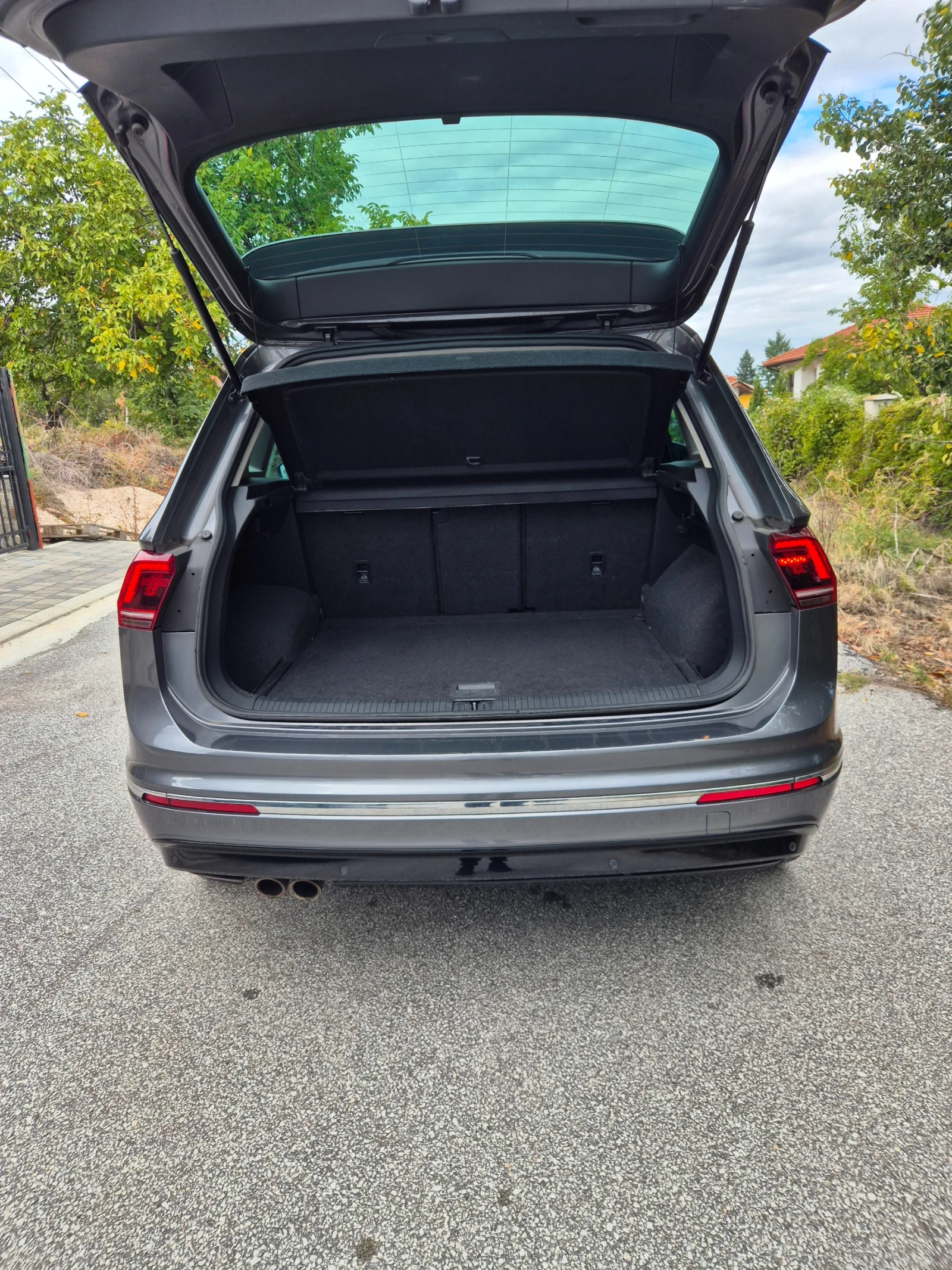 VW Tiguan 2.0D-190кс/4MOTION/Rline  - изображение 7 | Auto.bg VW Tiguan 2.0D-190кс/4MOTION/Rline  - изображение 7