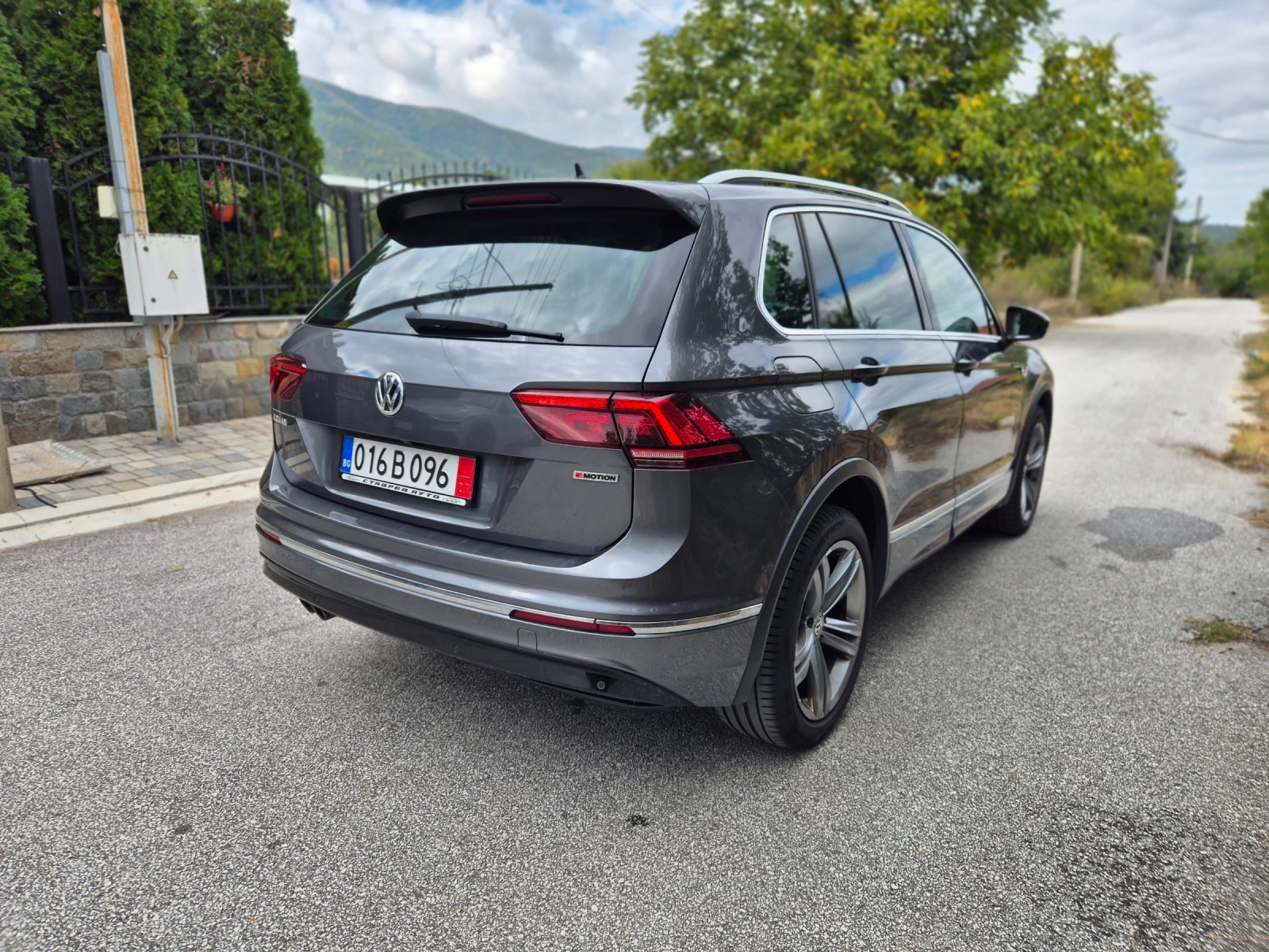 VW Tiguan 2.0D-190кс/4MOTION/Rline  - изображение 4 | Auto.bg VW Tiguan 2.0D-190кс/4MOTION/Rline  - изображение 4