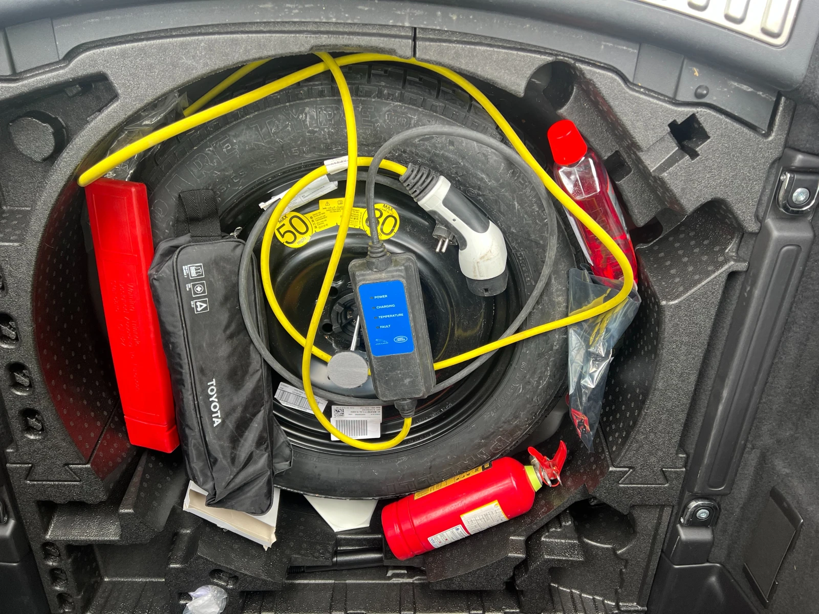 Land Rover Discovery Sport P300e HSE - изображение 9 | Auto.bg Land Rover Discovery Sport P300e HSE - изображение 9