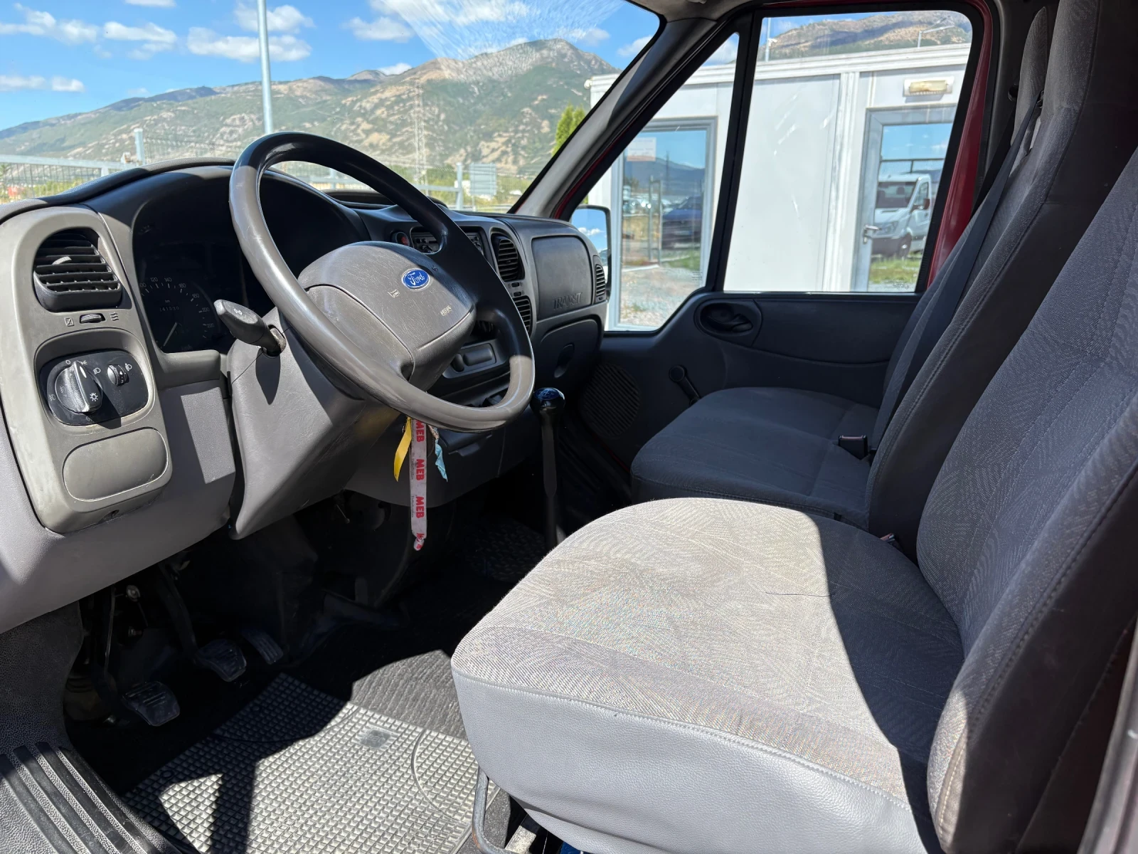Ford Transit 2, 0 TD - изображение 9 | Auto.bg Ford Transit 2, 0 TD - изображение 9