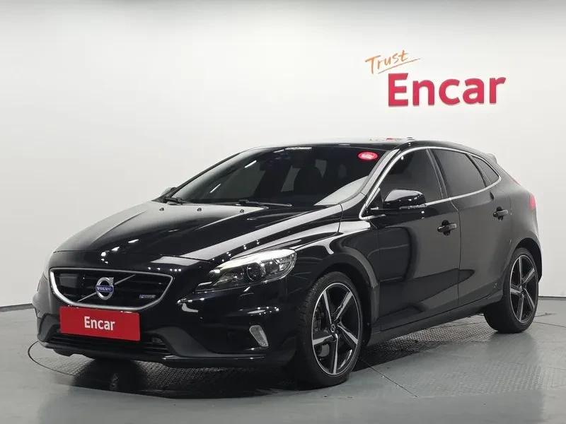 Volvo V40 T5 2Nd Generation - 11790 € / 23059.24 лв. - 93241288 1 | Car24.bg Volvo V40 T5 2Nd Generation - 11790 € / 23059.24 лв. - 93241288 1