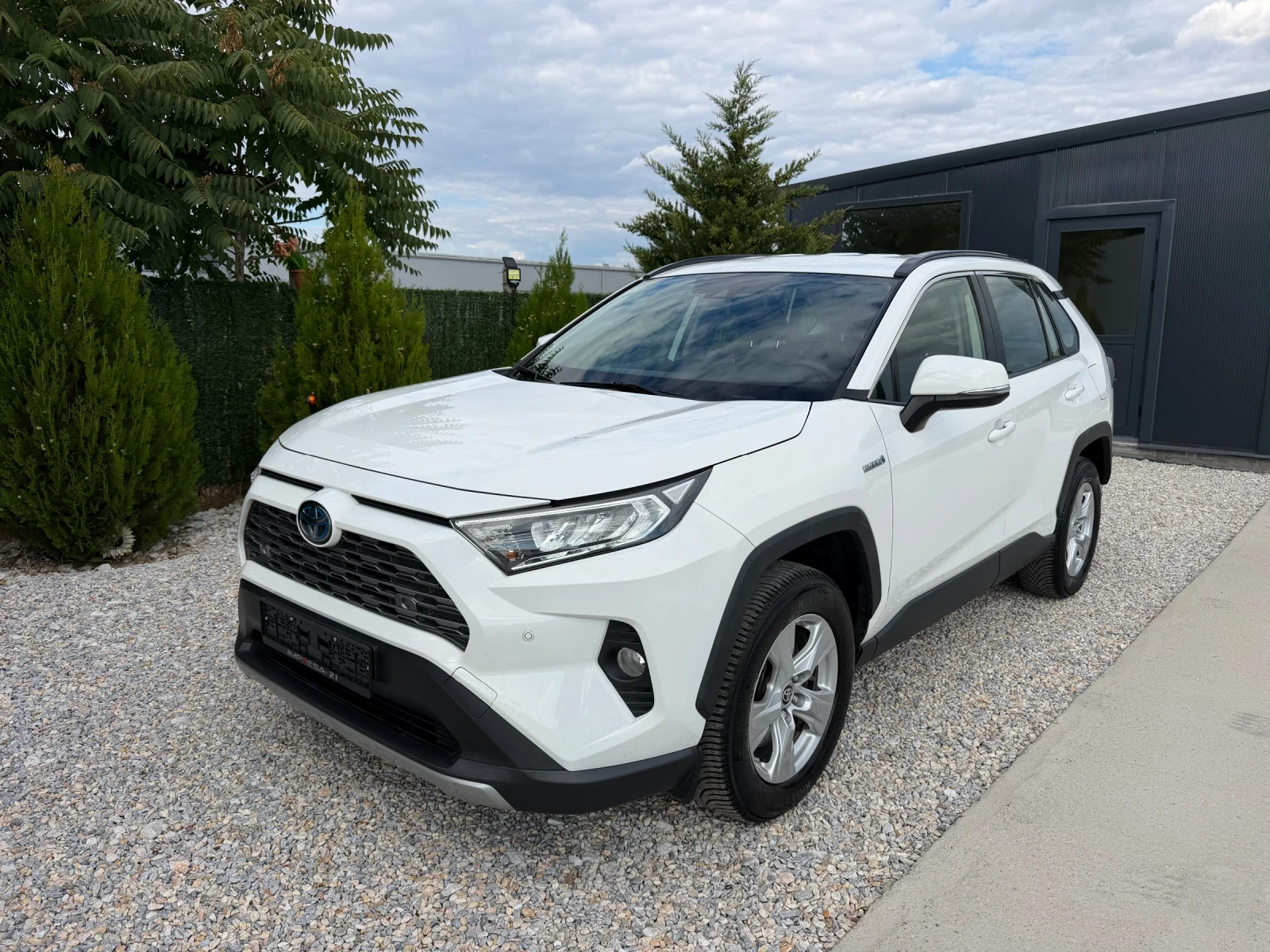Toyota Rav4 2.5i hybrid 222kc.4x4 | Auto.bg — изображение 1 Toyota Rav4 2.5i hybrid 222kc.4x4 | Auto.bg — изображение 1