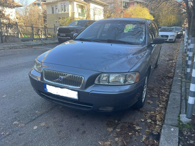 Volvo V70 - 6450 лв. / 3297.83 € - 21765574 1 | Car24.bg Volvo V70 - 6450 лв. / 3297.83 € - 21765574 1