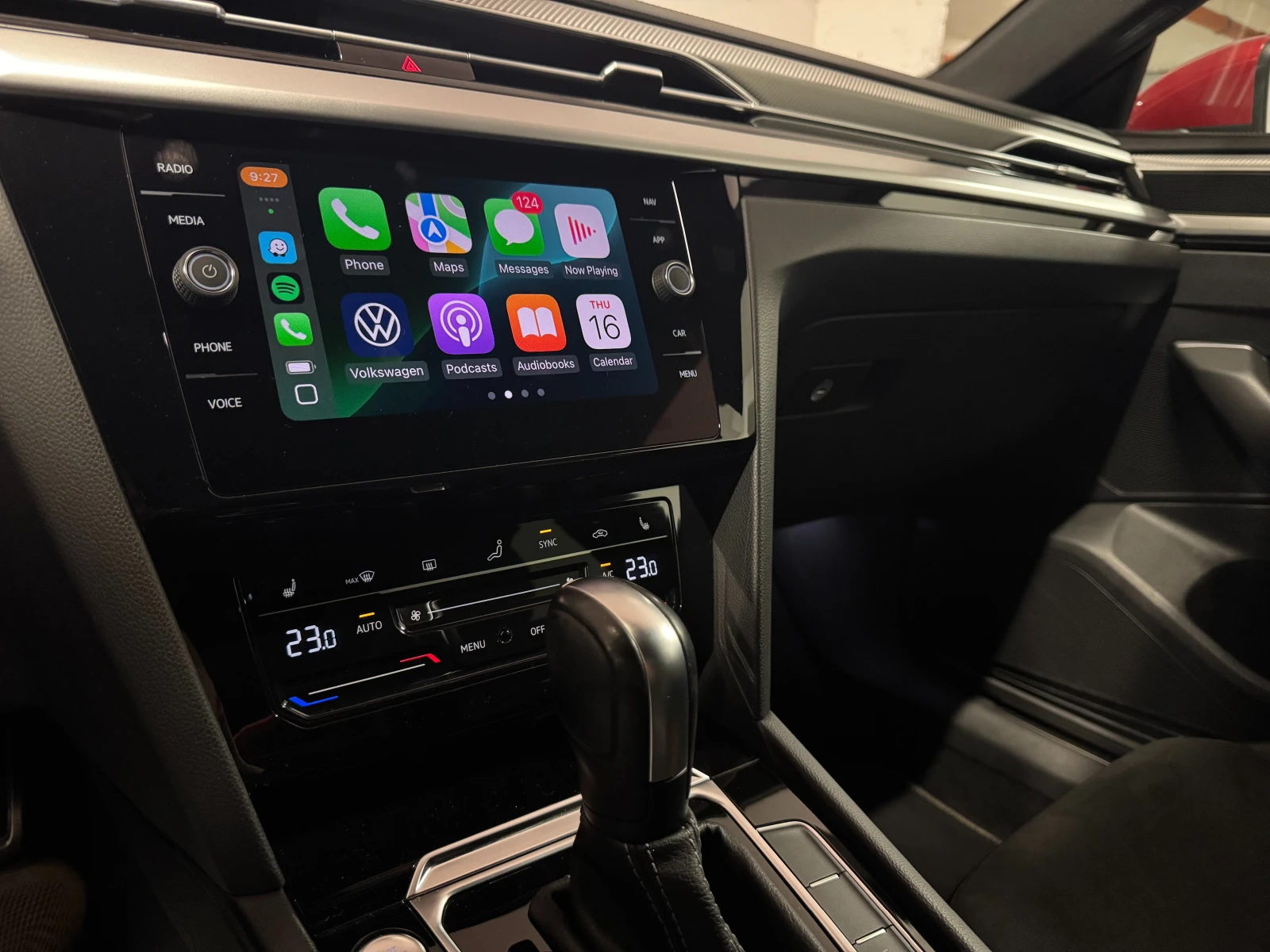 VW Arteon SB R-Line 4Motion - изображение 10 | Auto.bg VW Arteon SB R-Line 4Motion - изображение 10