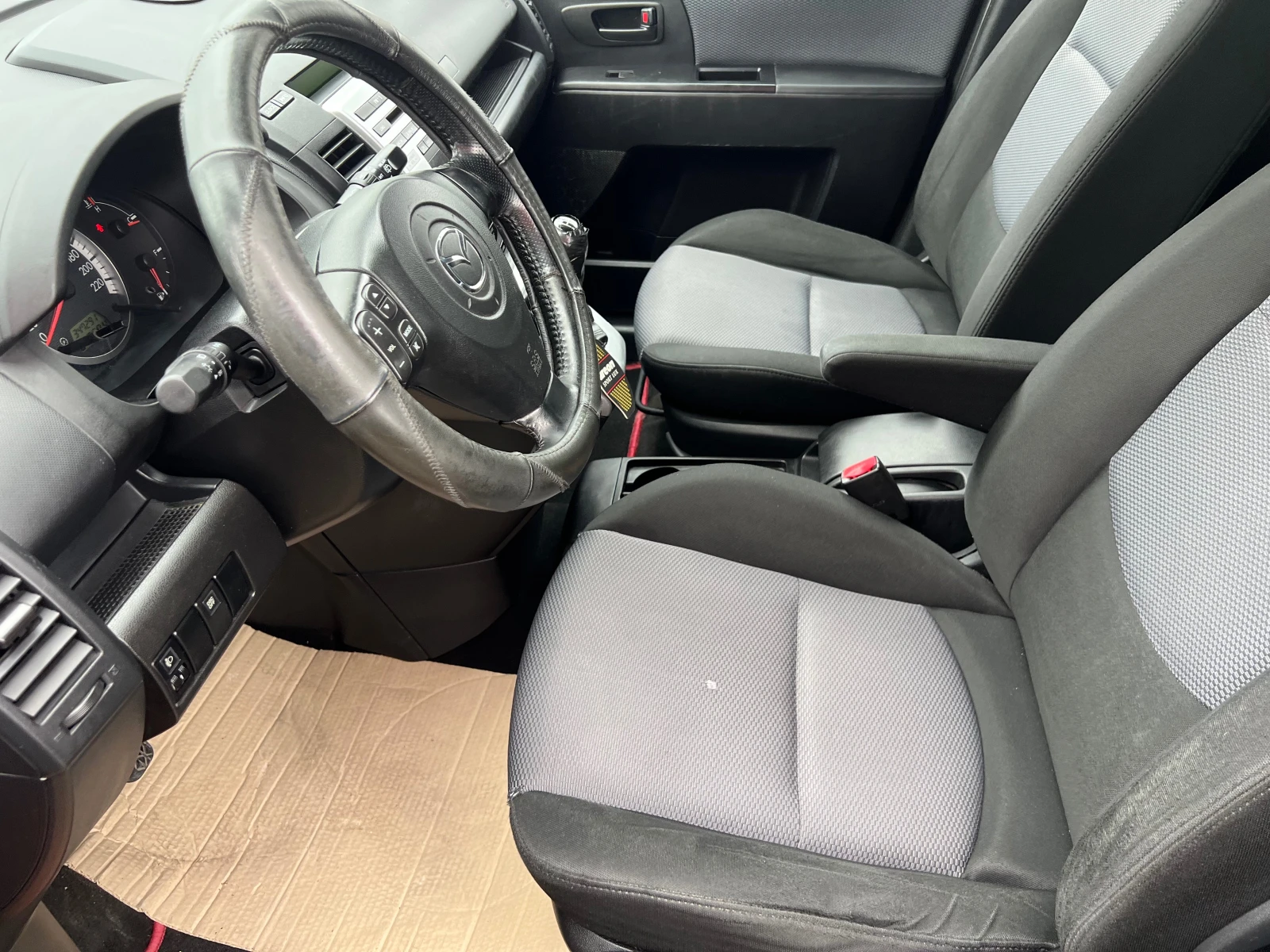 Mazda 5 1.8 6+ 1 Места - изображение 8 | Auto.bg Mazda 5 1.8 6+ 1 Места - изображение 8