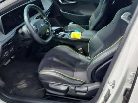 Kia EV6 GT / HUD / 360 / Distronic / Carfax | Auto.bg — изображение 5 Kia EV6 GT / HUD / 360 / Distronic / Carfax | Auto.bg — изображение 5