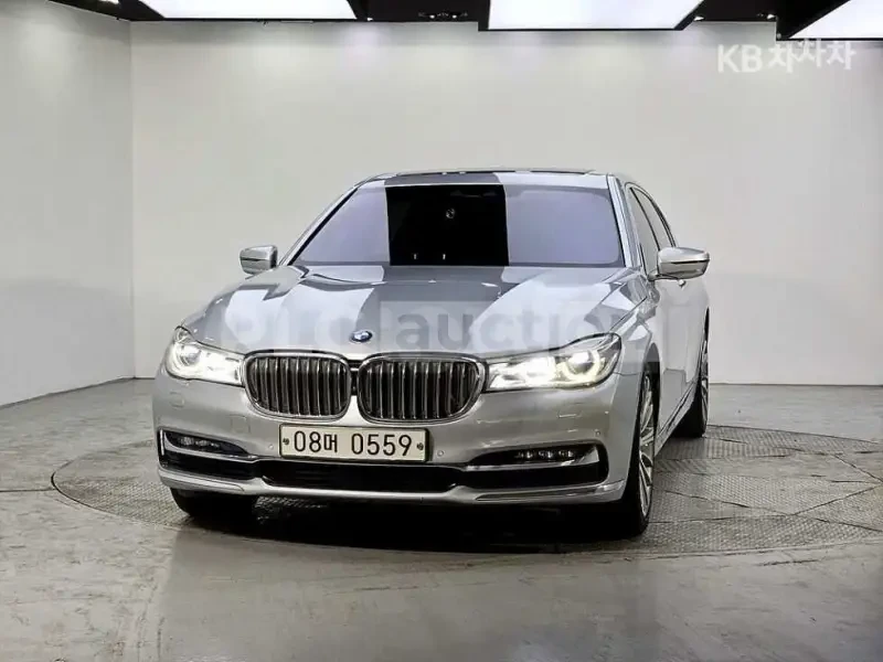 BMW 750 XDRIVE | BOWER&WILKINS | DVD | Auto.bg — изображение 1 BMW 750 XDRIVE | BOWER&WILKINS | DVD | Auto.bg — изображение 1
