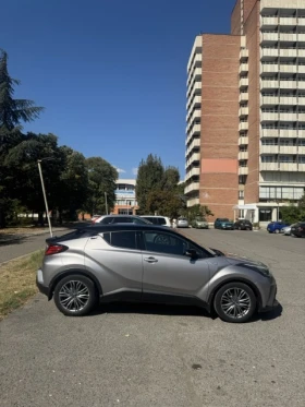 Toyota C-HR Toyota C-HR 1.8 Classy Facelift, JBL, кожа | Auto.bg — изображение 9 Toyota C-HR Toyota C-HR 1.8 Classy Facelift, JBL, кожа | Auto.bg — изображение 9
