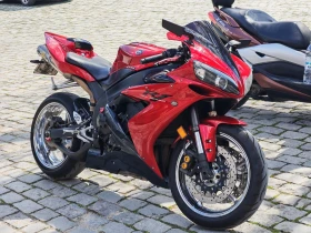 Yamaha YZF-R1