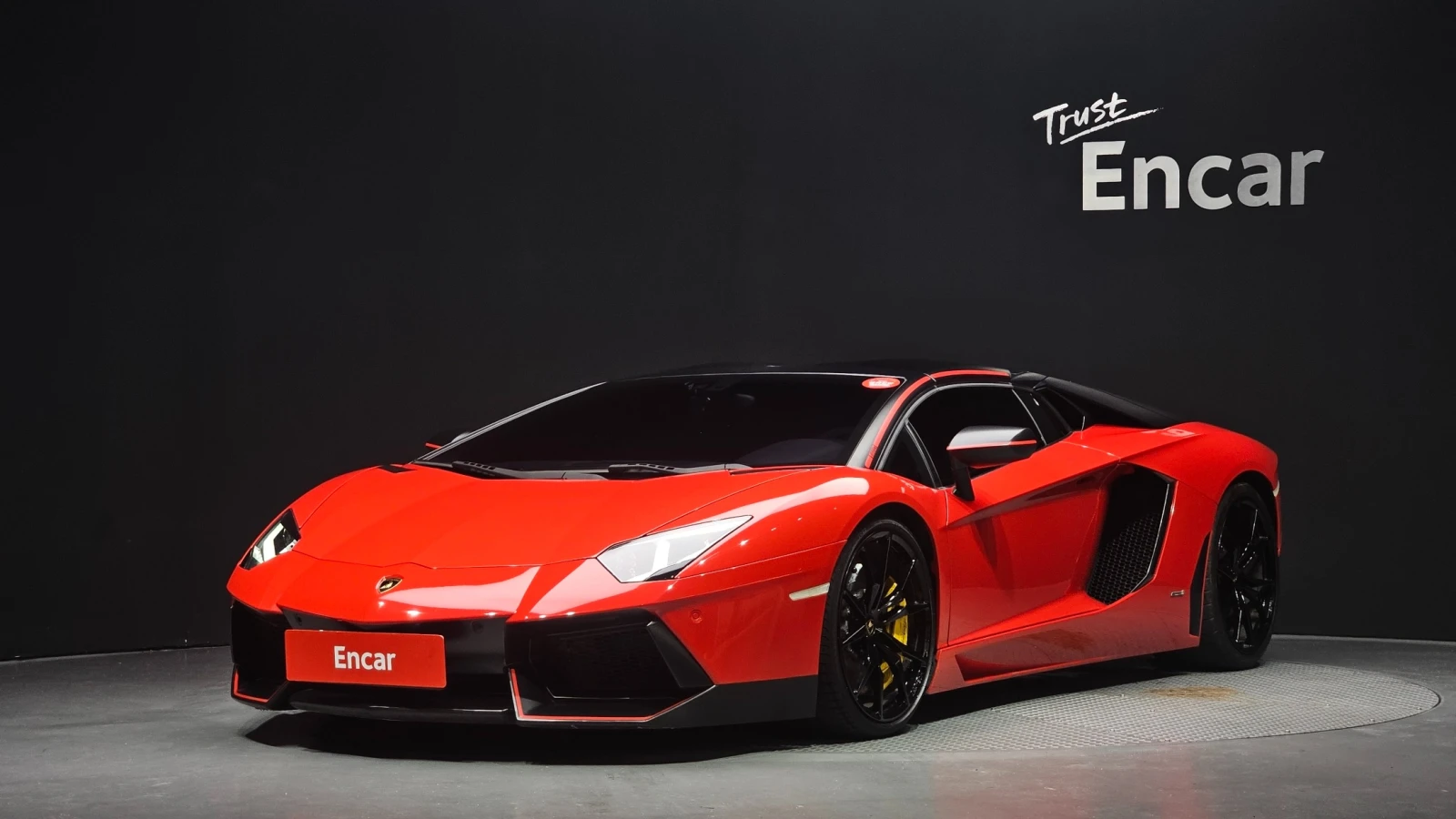 Lamborghini Aventador LP700 ROADSTER PIRELLI EDITION | Auto.bg — изображение 1 Lamborghini Aventador LP700 ROADSTER PIRELLI EDITION | Auto.bg — изображение 1