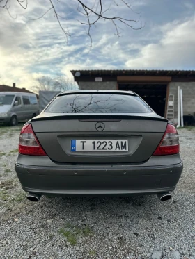 Снимка Mercedes-Benz E 320