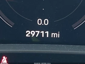 Porsche Taycan PASSENGER DISPLAY | PANO | Auto.bg — изображение 14 Porsche Taycan PASSENGER DISPLAY | PANO | Auto.bg — изображение 14