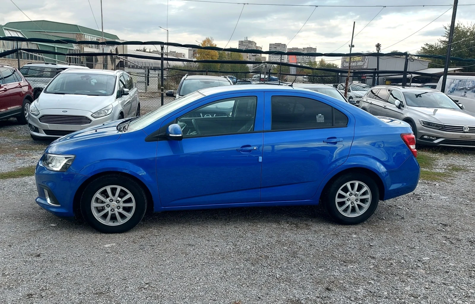 Chevrolet Aveo 140кс/Автомат. Бензин. Камера. Нави  - изображение 7 | Auto.bg Chevrolet Aveo 140кс/Автомат. Бензин. Камера. Нави  - изображение 7