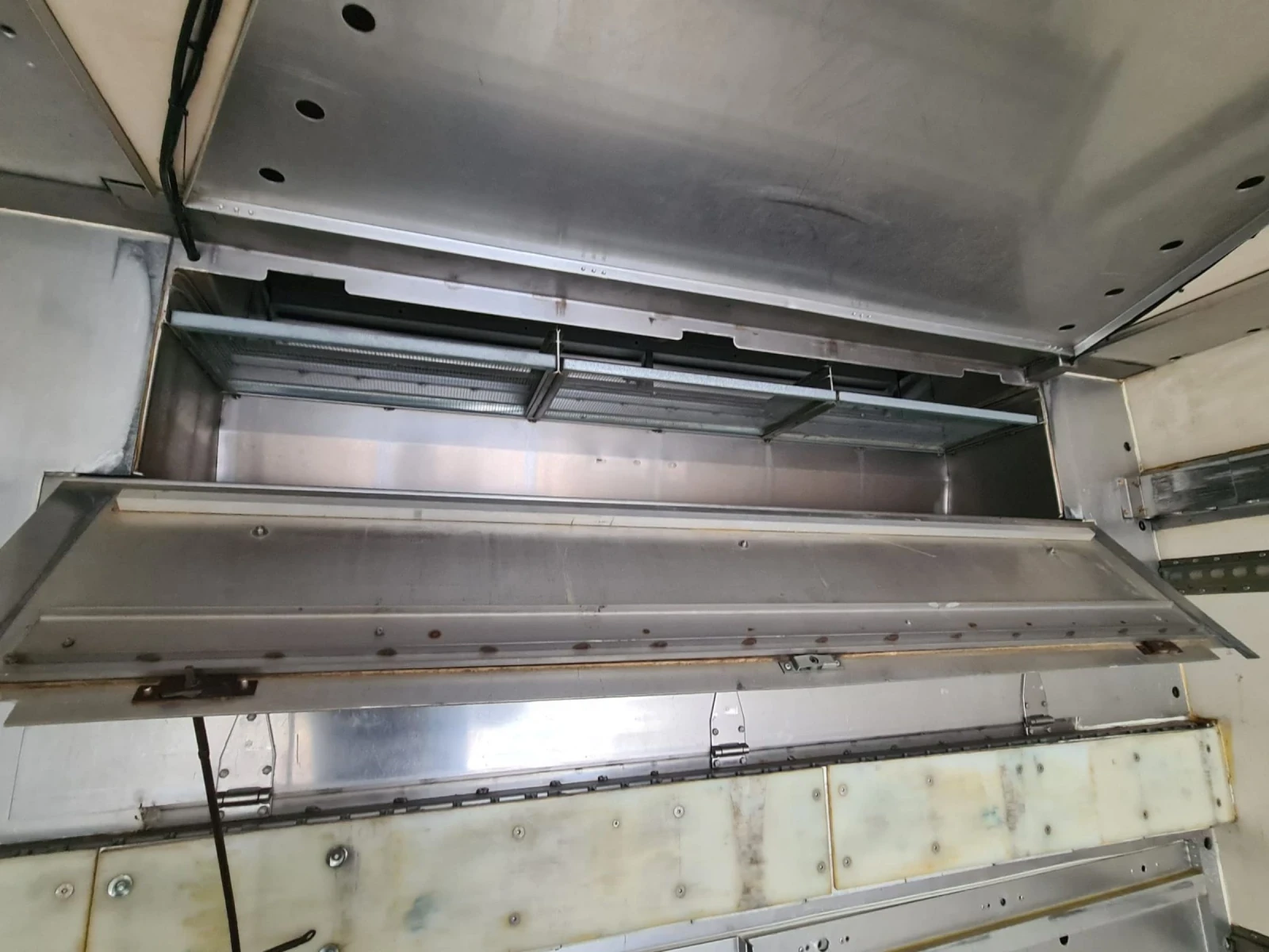 Scania G 410 EURO 6За превоз на пилета - изображение 7 | Auto.bg Scania G 410 EURO 6За превоз на пилета - изображение 7