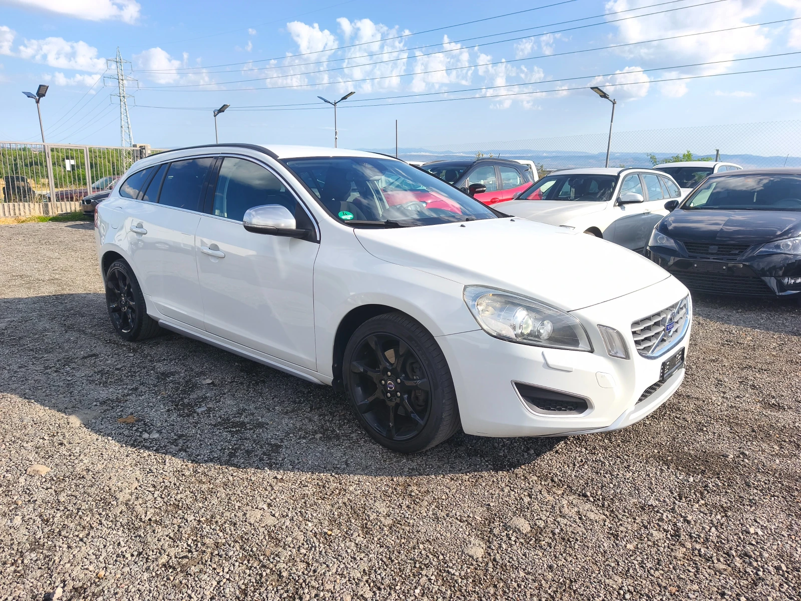 Volvo V60 D4 240к.с 4X4 AWD Automat | Auto.bg — изображение 1 Volvo V60 D4 240к.с 4X4 AWD Automat | Auto.bg — изображение 1