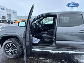 Toyota Tacoma * 4x4 Double Cab Auto * CARFAX * БЕЗ ПЪРВОНАЧАЛНА - 57250 лв. / 29271.46 € - 89711601 13 | Car24.bg Toyota Tacoma * 4x4 Double Cab Auto * CARFAX * БЕЗ ПЪРВОНАЧАЛНА - 57250 лв. / 29271.46 € - 89711601 13