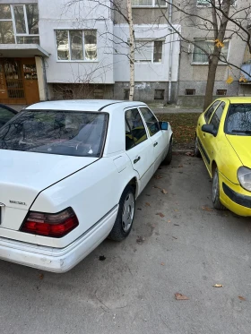 Mercedes-Benz 124 E-200 | Mobile.bg — малка снимка 5