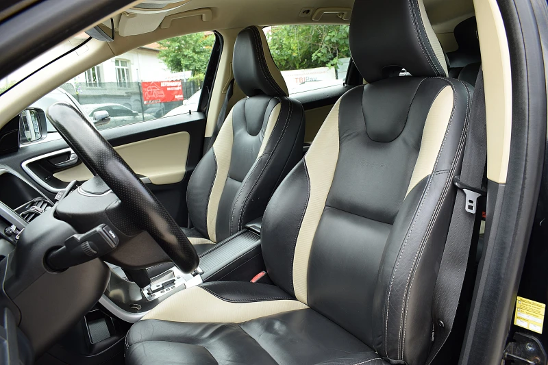 Volvo XC60 2.4/R-DESIGN/D5/215к.с/ШВЕЙЦАРИЯ-LUX - цена по договаряне - 69236417 1 | Car24.bg Volvo XC60 2.4/R-DESIGN/D5/215к.с/ШВЕЙЦАРИЯ-LUX - цена по договаряне - 69236417 1